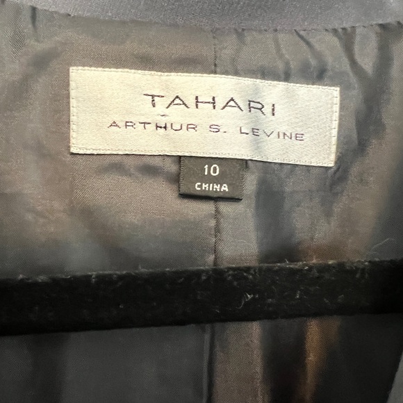 Tahari Charcoal Blazer - Picture 5 of 9